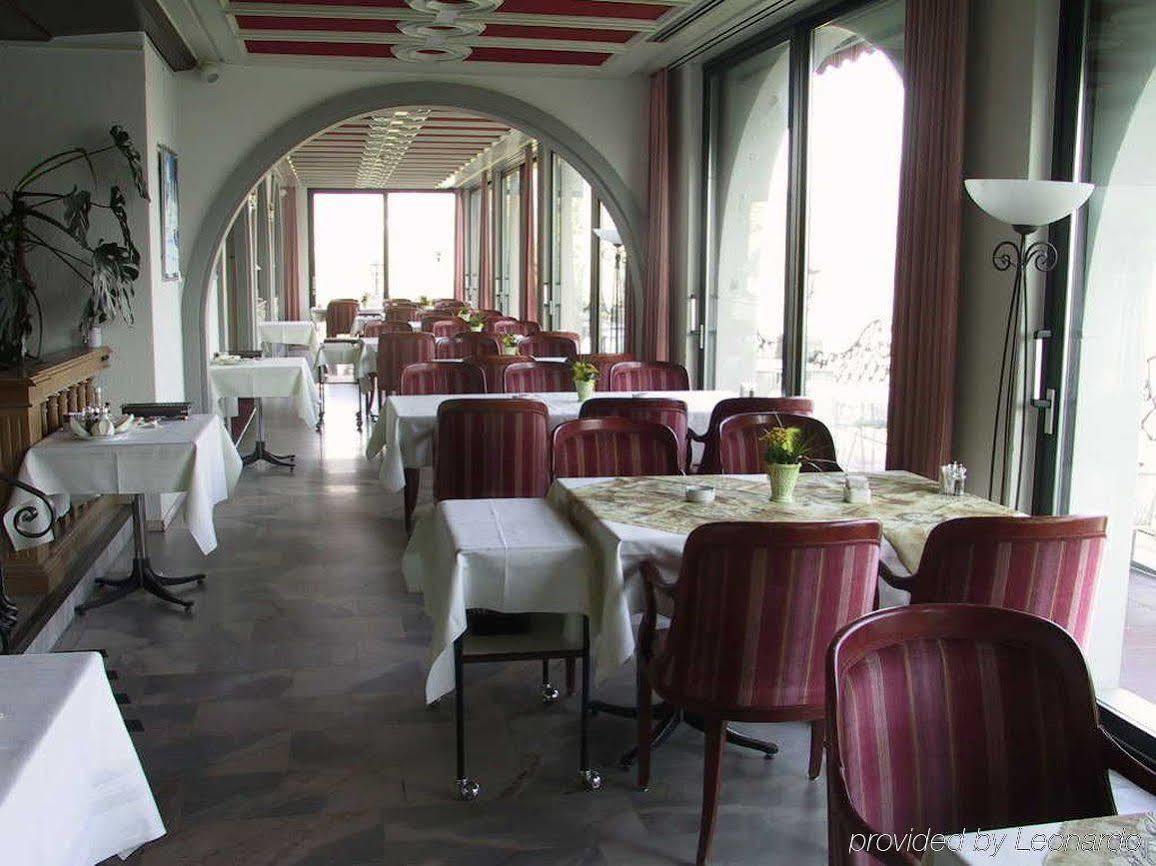 Seminar- & Erlebnishotel Roemerturm Filzbach Restoran fotoğraf